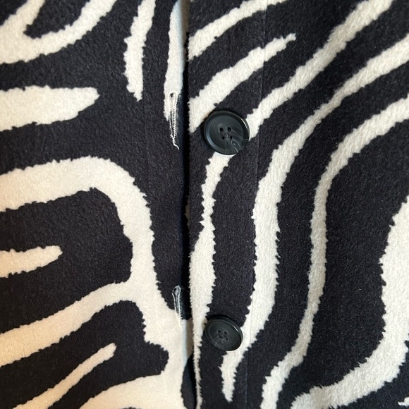 H&M Shacket - Picture 6 of 9